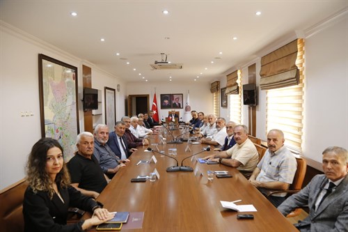 Valimiz Sayın Doç. Dr.  Zülkif DAĞLI Başkanlığında Merkez Mahalle Muhtarları ile Huzur ve Güvenlik Toplantısı Yapıldı