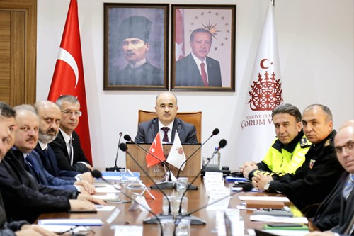 Valimiz Sayın Doç. Dr. Zülkif DAĞLI Başkanlığında “Kış Mevsimi Trafik Tedbirleri” Toplantısı Gerçekleştirildi
